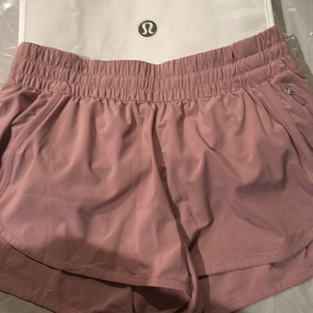 Lululemon Twilight rose shorts